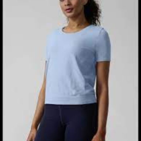 Athleta In Motion Tee/Seamless - New With Tag - Picture 1 of 6